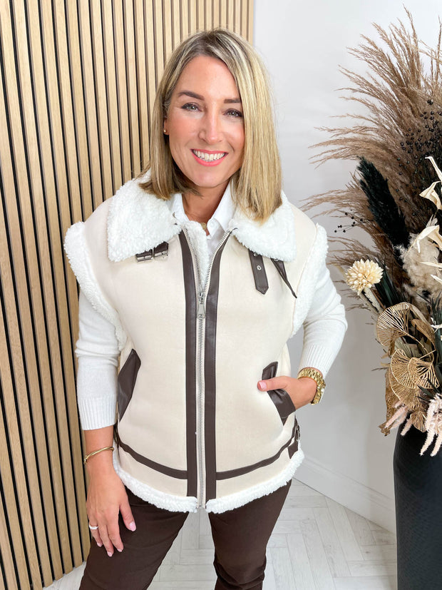Shannon Gilet - 2 Colours