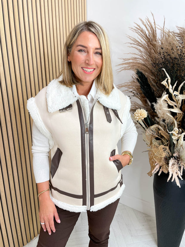 Shannon Gilet - 2 Colours