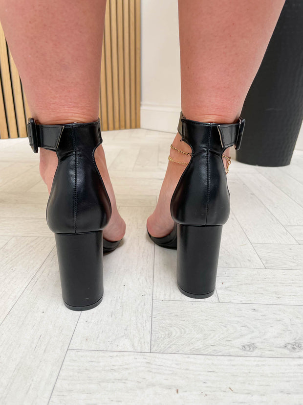 Lena Heel