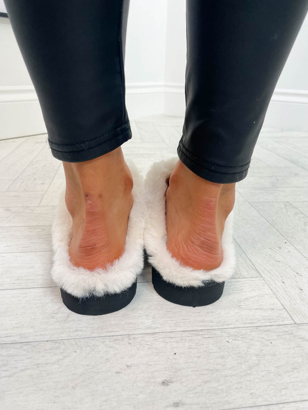 Camila Slipper - 2 Colours