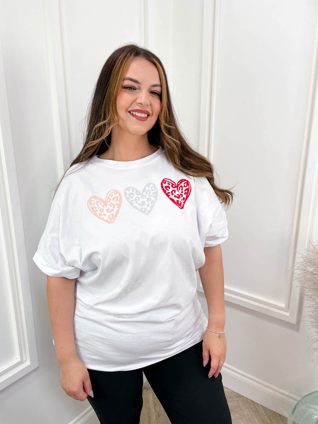 Curve Loveheart T-shirt - 2 Colours