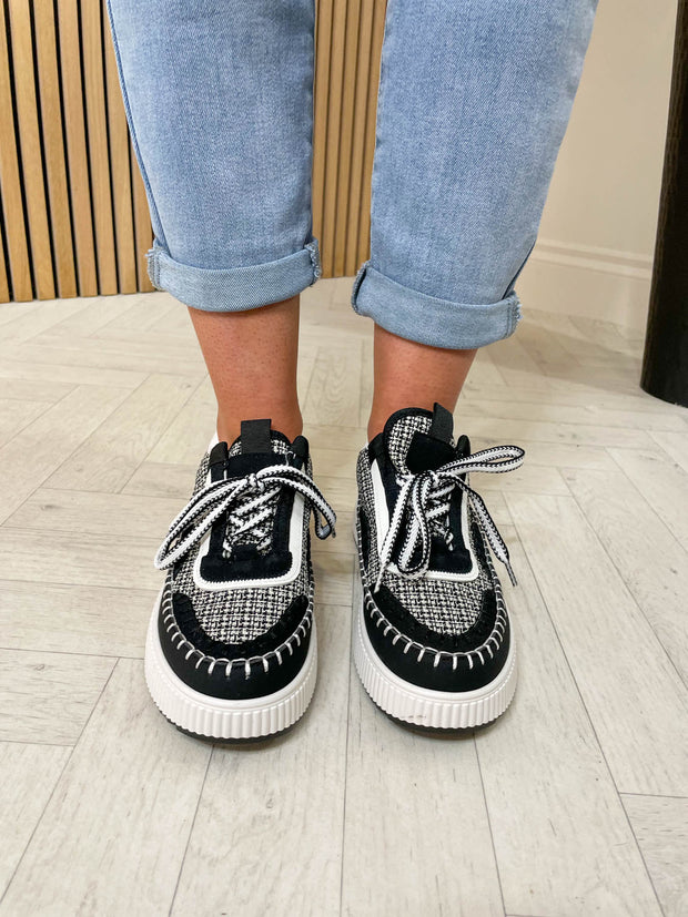 Saskia Trainer - Black
