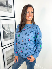 Eadie Relaxed Sweatshirt - Blue Colour Pop Leopard