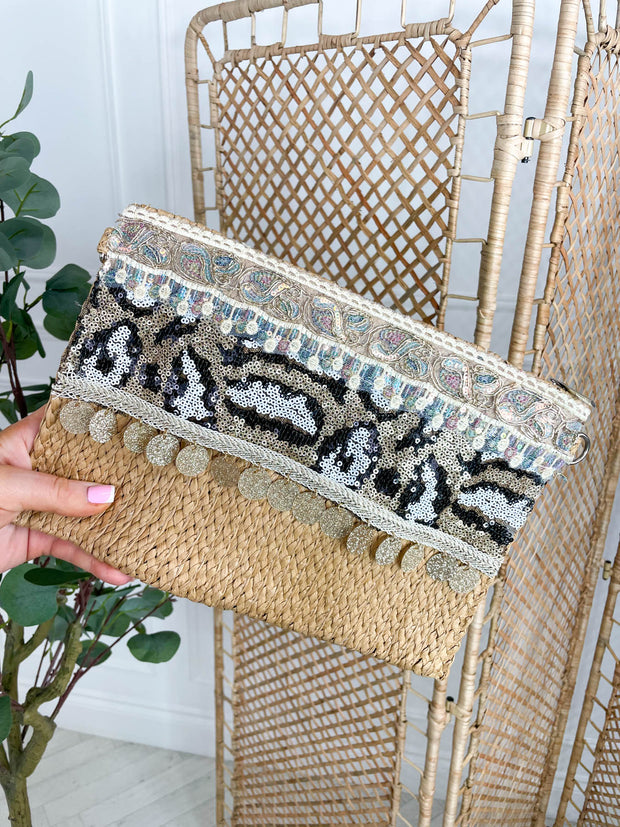 Geri Leopard Clutch