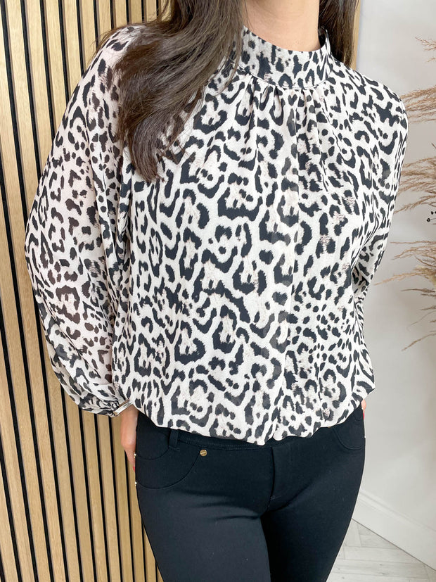 Bobbi Blouse - Leopard