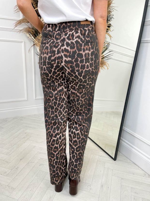 Kenna Leopard Jean