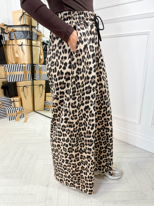 Mila Wide Leg Jogger