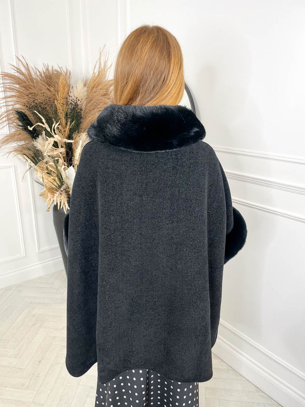 Savanna Cape - Black