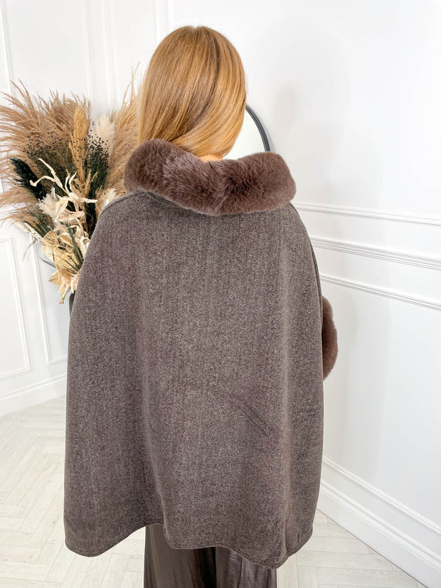 Savanna Cape - Chocolate