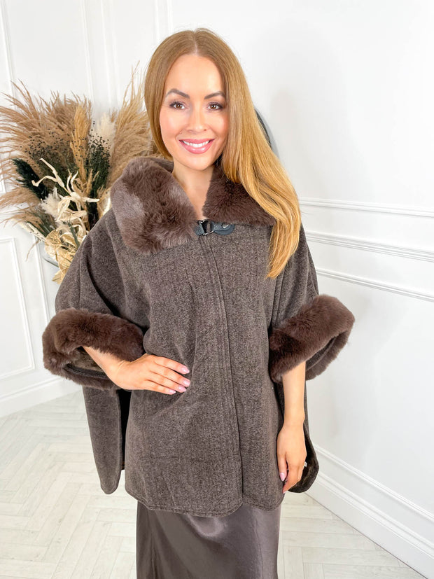 Savanna Cape - Chocolate