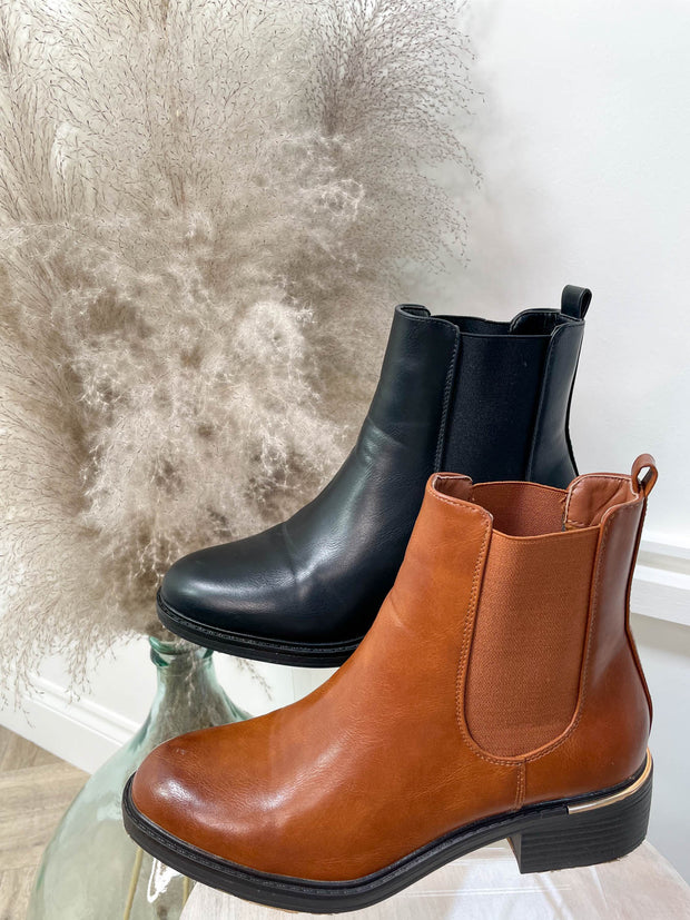 Leni Boot -  2 Colours