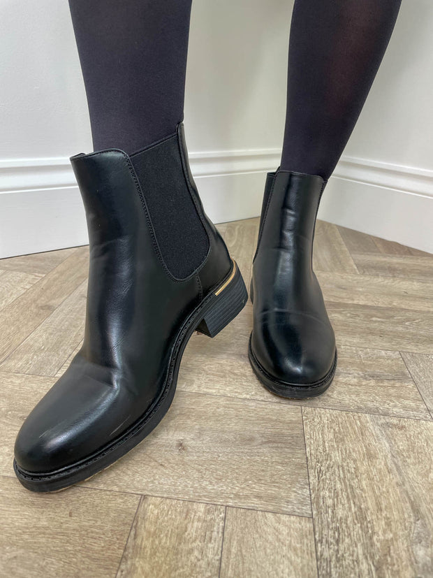 Leni Boot -  2 Colours