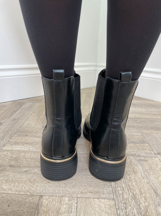 Leni Boot -  2 Colours