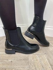 Leni Boot -  2 Colours